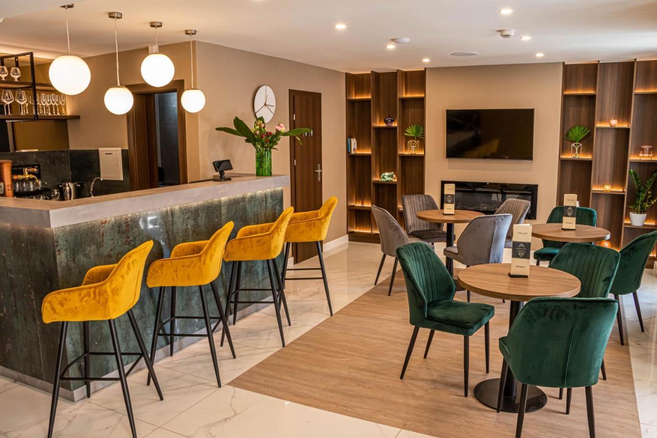 Hotel Crystal Hajdúszoboszló 外观 照片