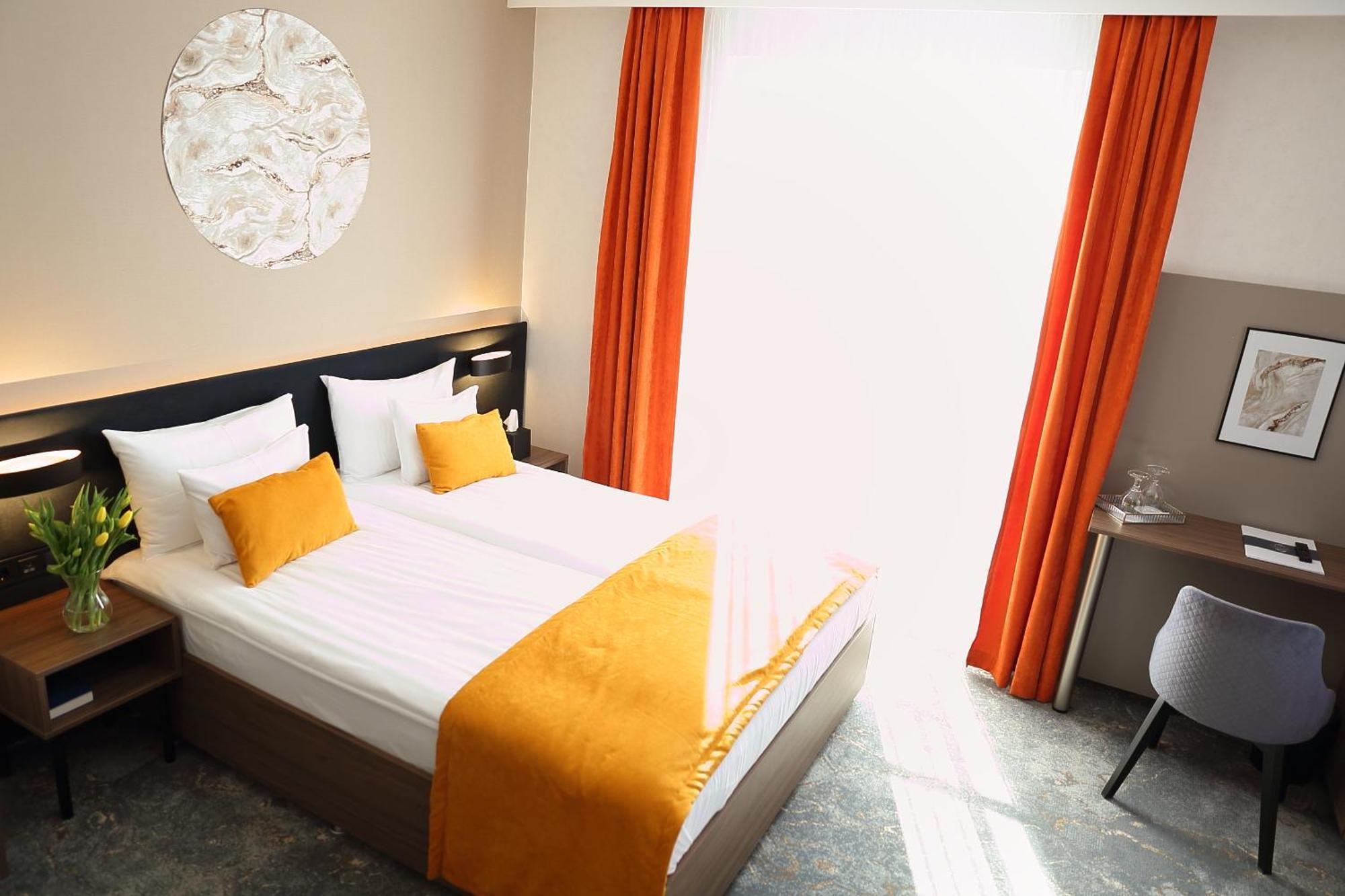 Hotel Crystal Hajdúszoboszló 外观 照片